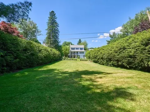 84 Forest St, Worcester, MA 01609 photo 40