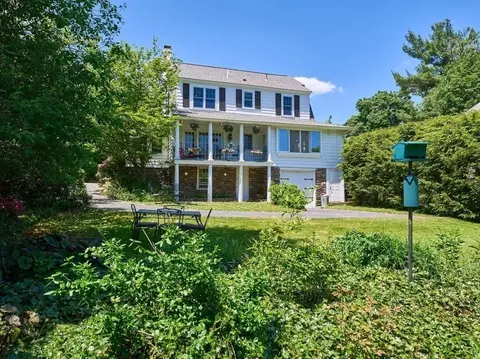 84 Forest St, Worcester, MA 01609 photo 37