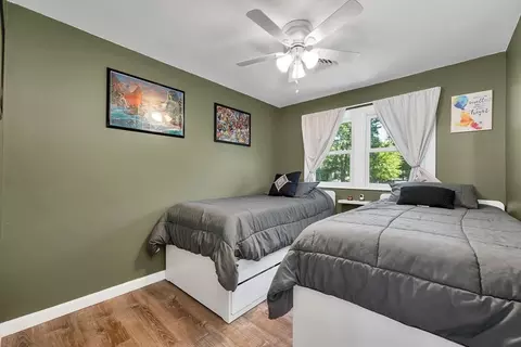 Bedroom - 7 1st Ave, Pepperell, MA 01463 photo 5 of 5