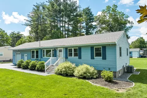 7 1st Ave, Pepperell, MA 01463