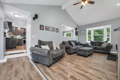 Entry Way - 7 1st Ave, Pepperell, MA 01463 photo 1 of 3