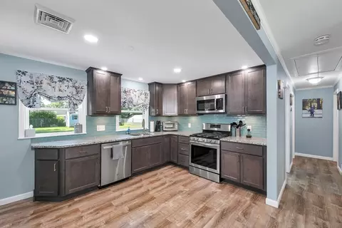 Kitchen - 7 1st Ave, Pepperell, MA 01463 photo 1 of 2
