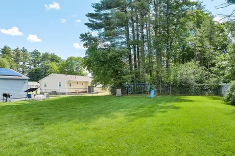 Exterior - 7 1st Ave, Pepperell, MA 01463 photo 5 of 6