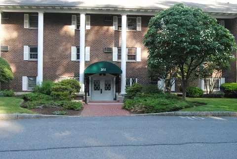 205 Great Rd #A8, Acton, MA 01720