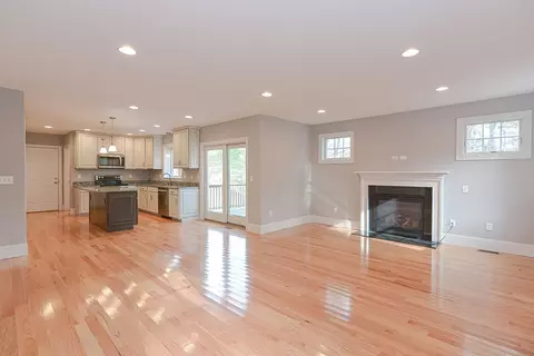 39 Westboro Rd, Upton, MA 01568 photo 9