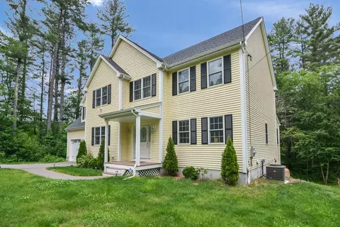 39 Westboro Rd, Upton, MA 01568 photo 2