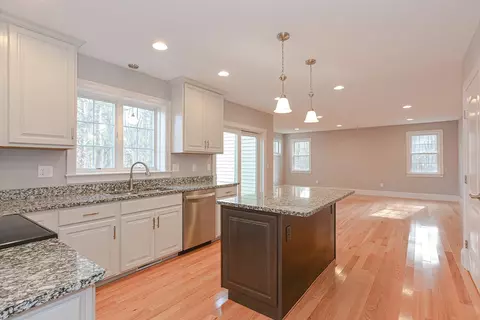 39 Westboro Rd, Upton, MA 01568 photo 13