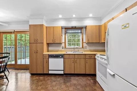 1550 Pine St, Dighton, MA 02715 photo 10