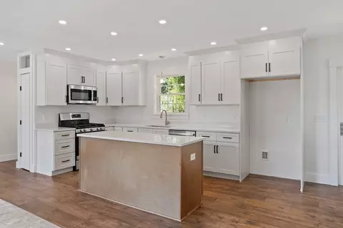 Kitchen - 32 Markham Cir, Ayer, MA 01432 photo 2 of 4