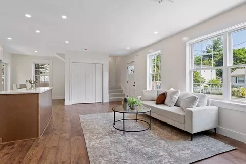 Living - 32 Markham Cir, Ayer, MA 01432 photo 3 of 5