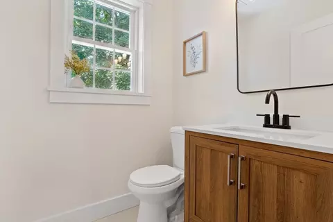 Bath - 32 Markham Cir, Ayer, MA 01432 photo 2 of 4