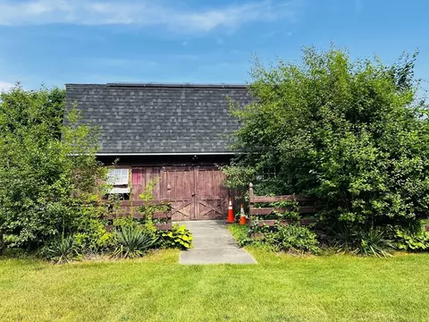 262 Munsing St, Ludlow, MA 01056 photo 32