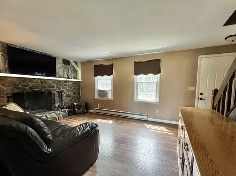 262 Munsing St, Ludlow, MA 01056 photo 13
