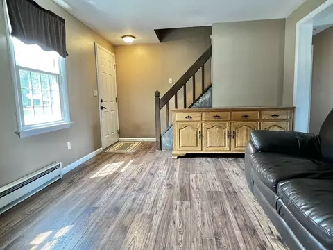 262 Munsing St, Ludlow, MA 01056 photo 14