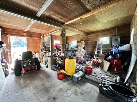 262 Munsing St, Ludlow, MA 01056 photo 33
