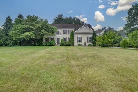 1 Baldwin Ln, Hopkinton, MA 01748