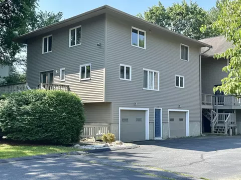 125 Chapin Rd #3A, Hudson, MA 01749