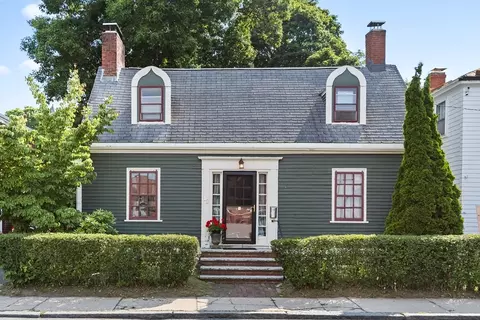 12 Thomas St, Boston, MA 02130