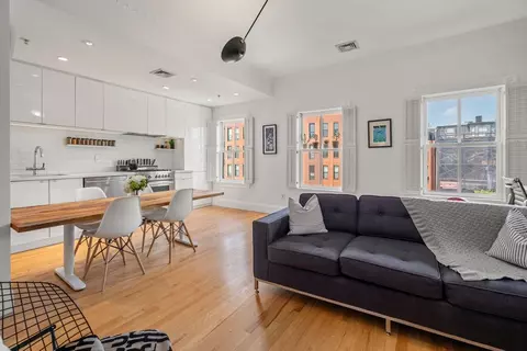 453 Massachusetts Ave #4, Boston, MA 02118