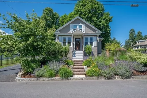 Exterior - 65 Oneida Ave, Worcester, MA 01606 photo 2 of 6