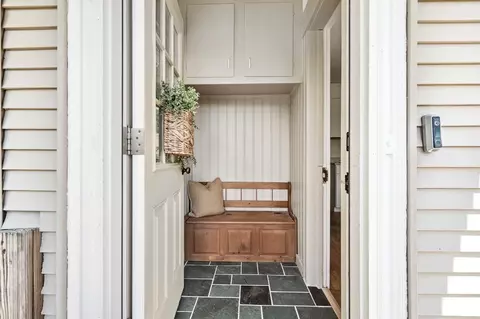 Entry Way - 65 Oneida Ave, Worcester, MA 01606 photo 5 of 5