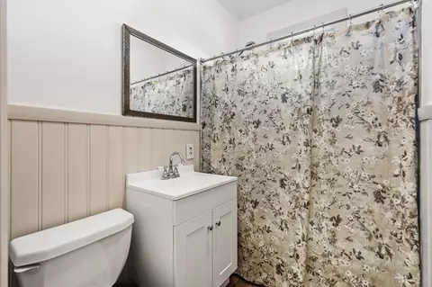 Bath - 65 Oneida Ave, Worcester, MA 01606 photo 2 of 2