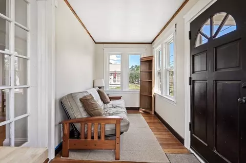 Entry Way - 65 Oneida Ave, Worcester, MA 01606 photo 4 of 5