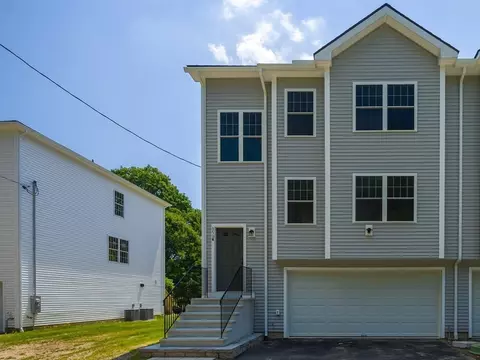 670 Burncoat St #A, Worcester, MA 01606