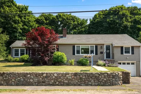 373 Cedar Brook Rd, Lynn, MA 01904