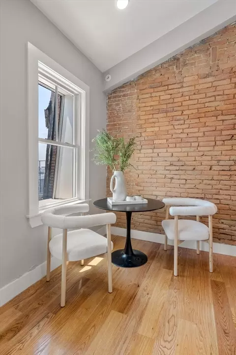 472 E 4th St #3, Boston, MA 02127 photo 8