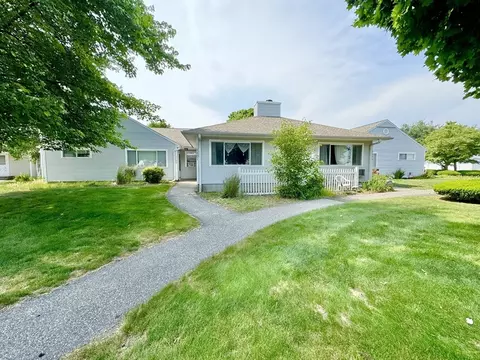 1107 James St #1107, Chicopee, MA 01022