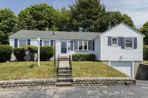 42 Leahaven, Weymouth, MA 02190