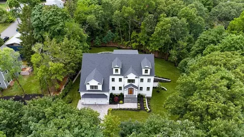 21 Columbus St, Lexington, MA 02421