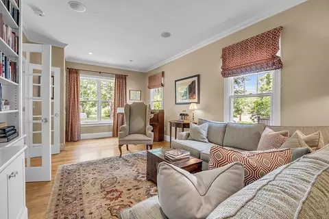 65 Everett St, Concord, MA 01742 photo 4