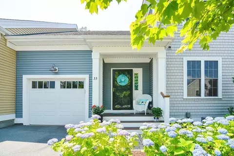 33 Hastings Rd #33, Hudson, MA 01749
