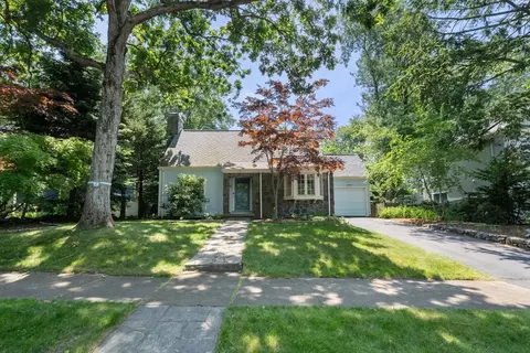 30 Nickerson Rd, Newton, MA 02467