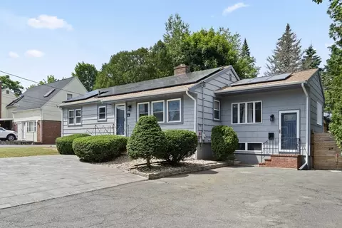 58 Jasper St, Saugus, MA 01906
