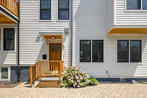 14 Glen # R, Somerville, MA 02145