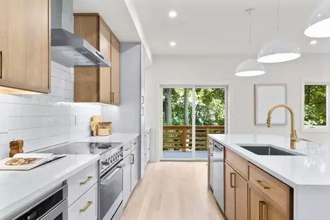 129 Appleton St #2, Arlington, MA 02476 photo 5