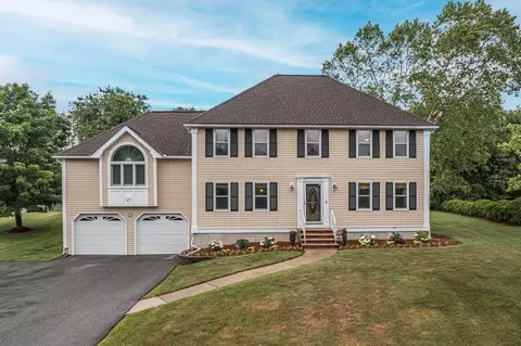 31 Noel Rd, Andover, MA 01810