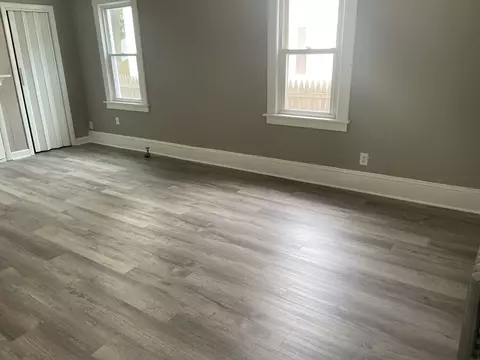83 Bonner St, Chicopee, MA 01013 photo 13