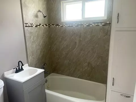 83 Bonner St, Chicopee, MA 01013 photo 11