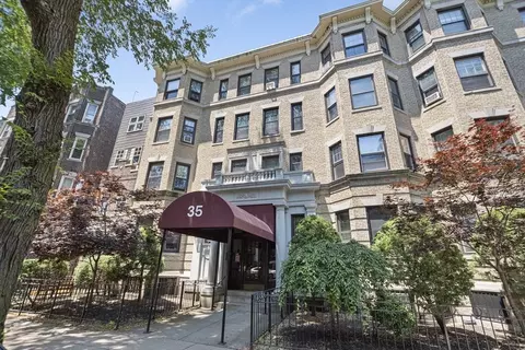 35 Queensberry St #2, Boston, MA 02215