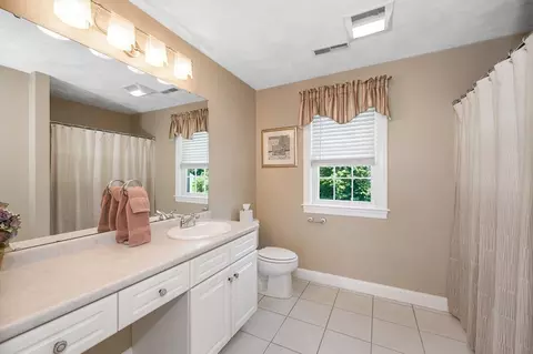 16 Regency Dr, Dracut, MA 01826 photo 21