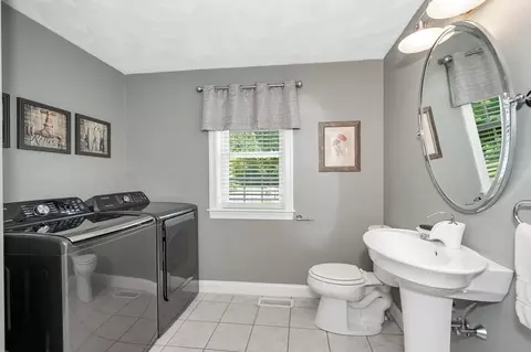 16 Regency Dr, Dracut, MA 01826 photo 13
