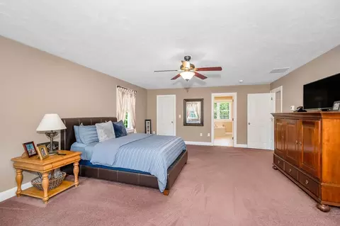 16 Regency Dr, Dracut, MA 01826 photo 18