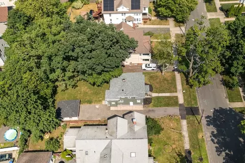 70 Olmsted Dr, Springfield, MA 01108 photo 32