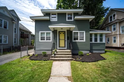 70 Olmsted Dr, Springfield, MA 01108