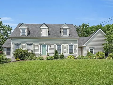 102 Adams St, Westborough, MA 01581