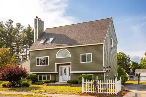7 Patricia Dr, Ayer, MA 01432